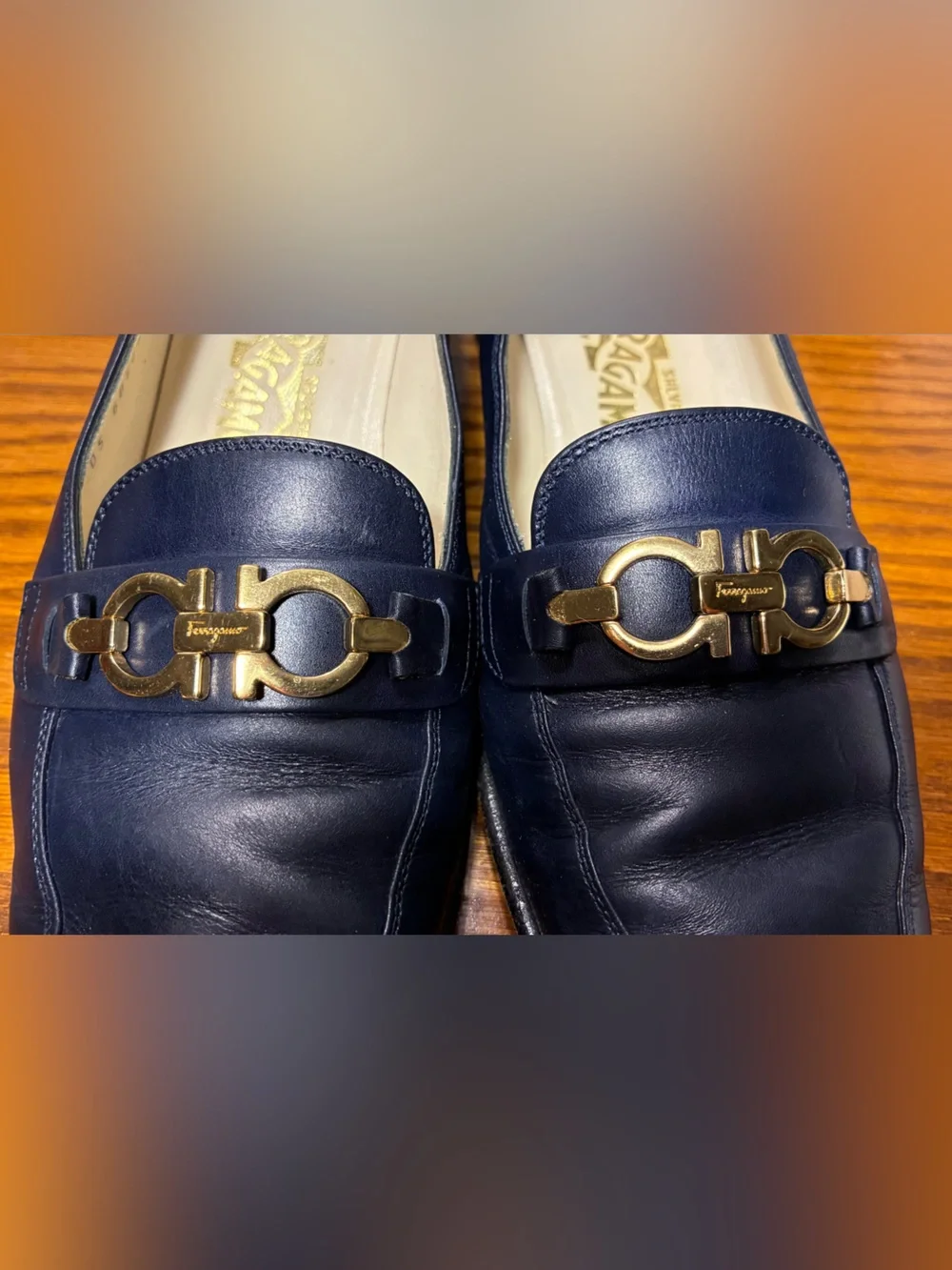 Vintage Salvatore Ferragamo Gancini Bit Navy Leather Loafers Pumps Size 7 B
